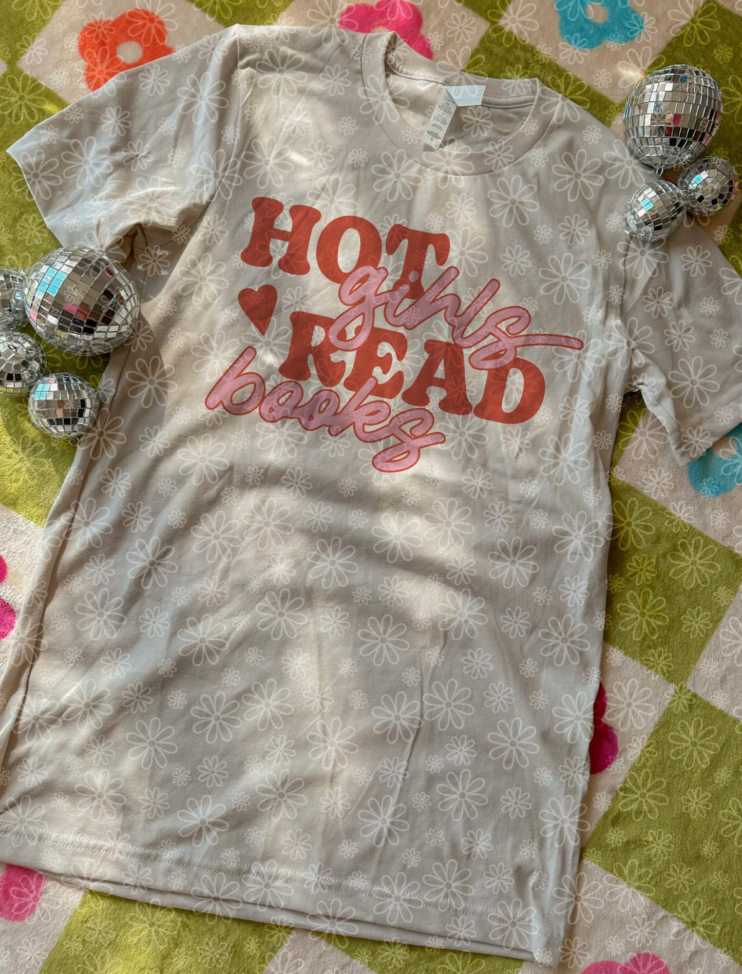 hot girls read books ADULT tee // PRE-ORDER