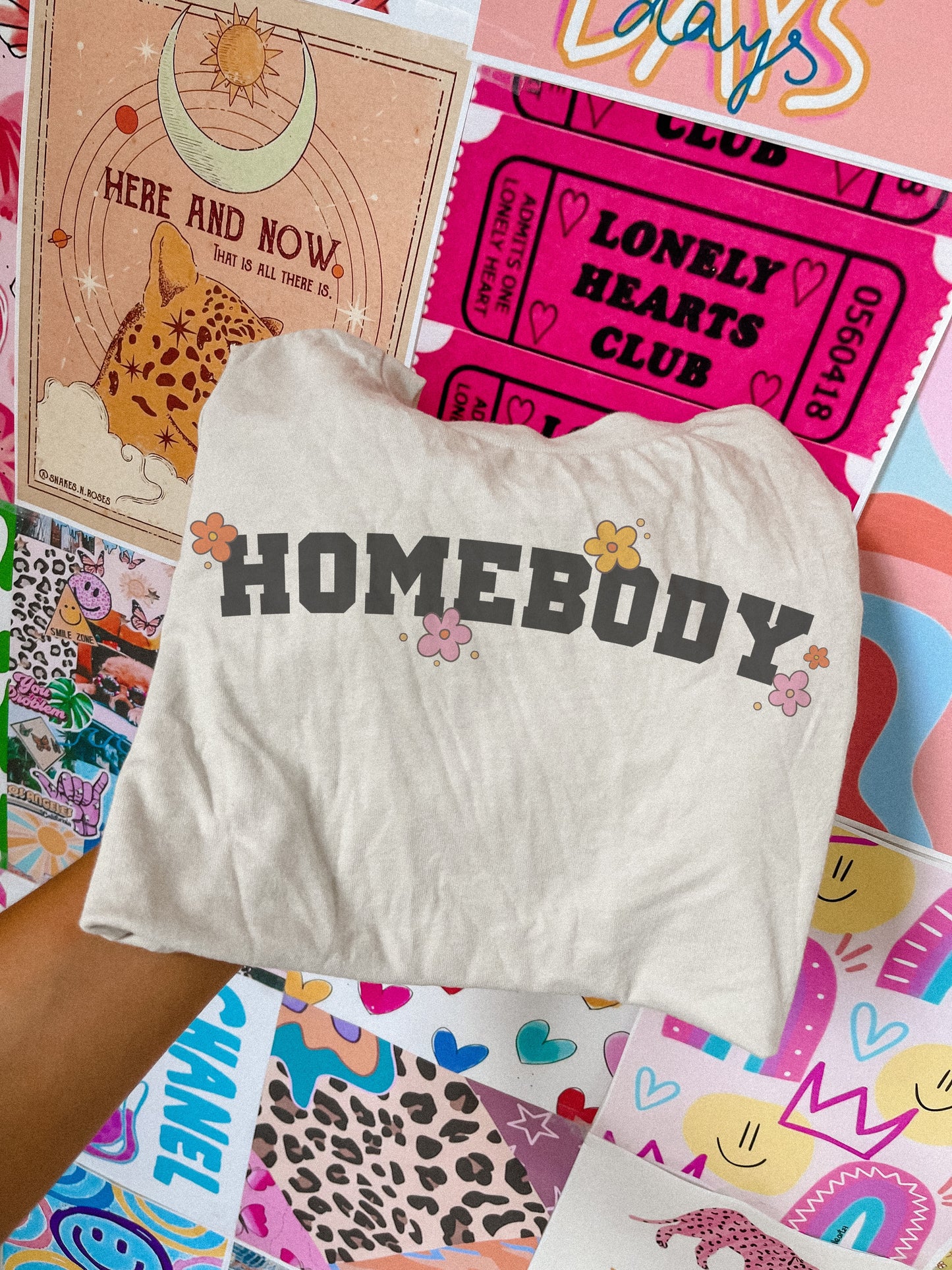 homebody tee // PRE-ORDER